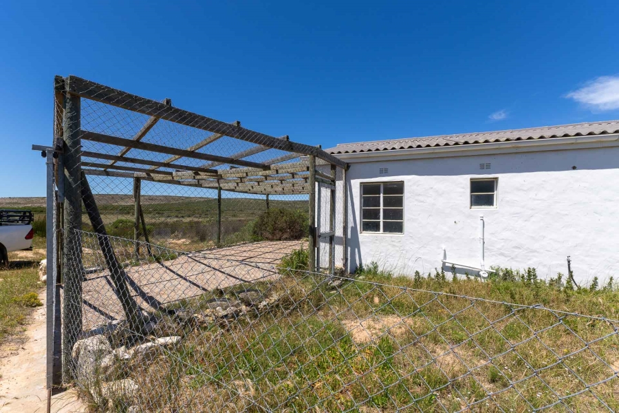 7 Bedroom Property for Sale in Stilbaai Rural Western Cape